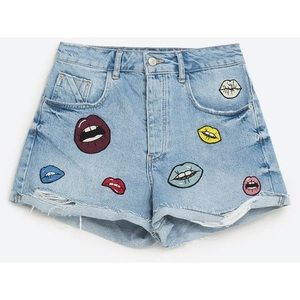 Zara Fun Denim shorts with lips 💋